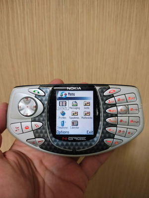 Nokia N-Gage κινητό τηλέφωνο για παιχνίδια