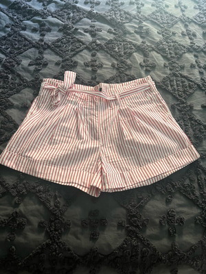 Ριγέ σορτσάκι ψηλομέσο Benetton μέγεθος XL, σαν large, σαν καινούργιο