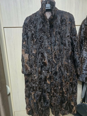Genuine mink furs like new, short and long in brown shades