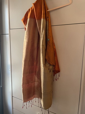 Pashmina scarf like new, pure silk