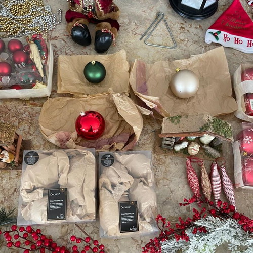 Christmas items used, all together