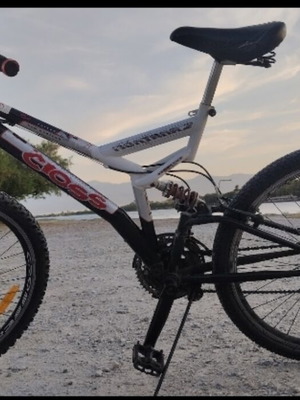 Mountain bike like new
