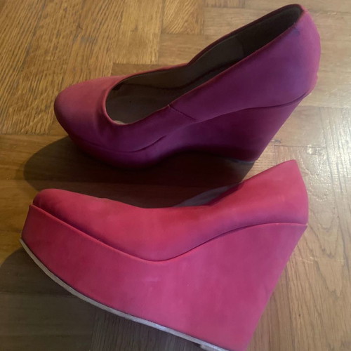 Suede platforms used, coral, size 38
