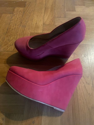 Suede platforms used, coral, size 38
