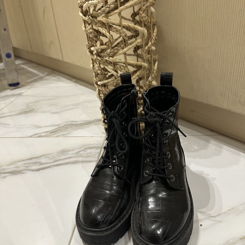 Stradivarius ankle boots size 37 used, black