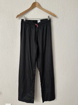 Basecamp women's pants like new, black, size S