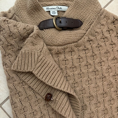 Massimo Dutti children's knitted poncho cape like new, size P/S