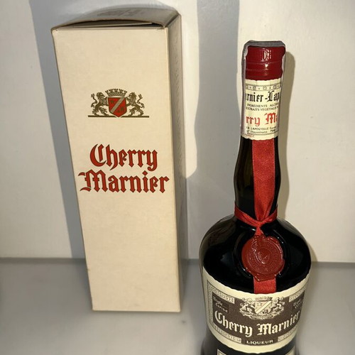 Cherry Marnier Liqueur vintage bottle with box, new condition