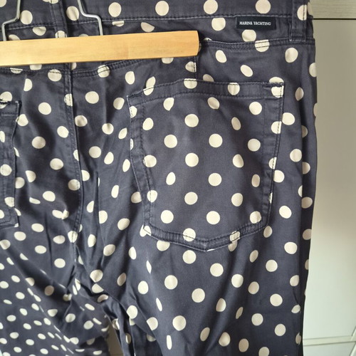 Marina Yachting low-rise capri pants like new, size 30, polka dot