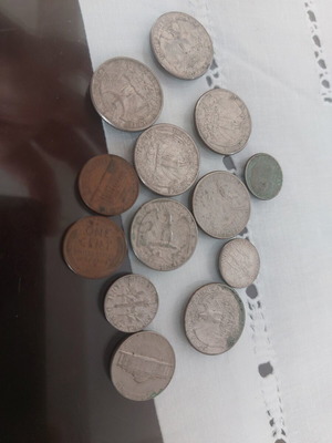 Set of 13 Authentic US Coins like new