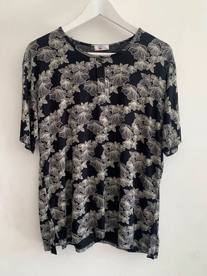 Pajama top XXL, thin fabric, black and white