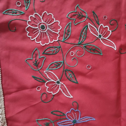 Handmade embroidered tablecloth 135x135 cm with fringes, red floral, used