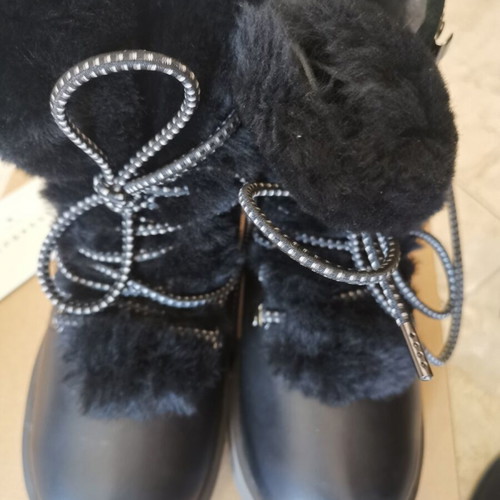 Ugg snow boots, black, size 37, new