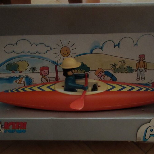 Kibi Play Boys Battery-Powered Kayaker New 80s with Original Box