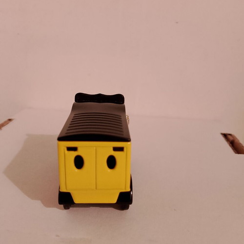 LLEDO DG85 Renault Automobiles toy car like new