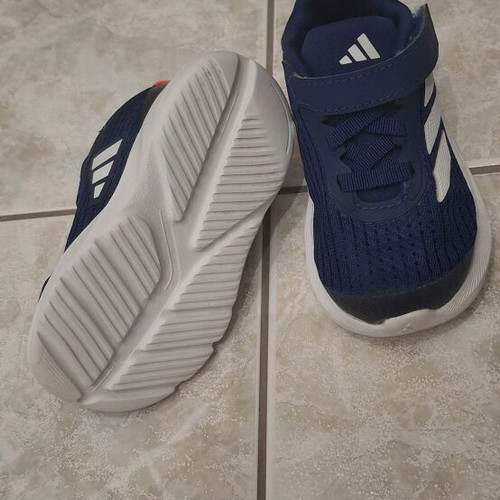 Adidas kids shoes size 20