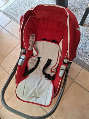Αυγό μωρού Peg-Perego κόκκινο σαν καινούργιο, χωρίς ISO FIX
