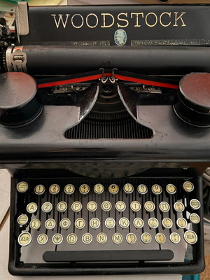 Γραφομηχανή Woodstock Standard Model 5 μεταχειρισμένη με ελληνικό πληκτρολόγιο
