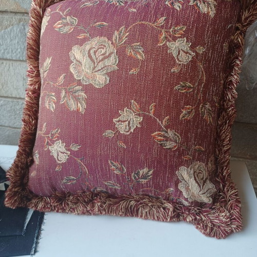 Sofa cushion like new with zipper 38x38x15 cm