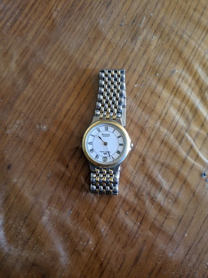 Bulova Super Seville unisex watch used, quartz, two-tone gold and silver