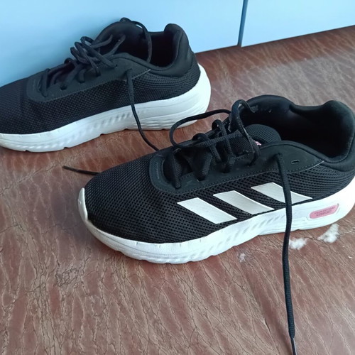 Adidas Cloud Foam Comfort sneakers size 42 like new black