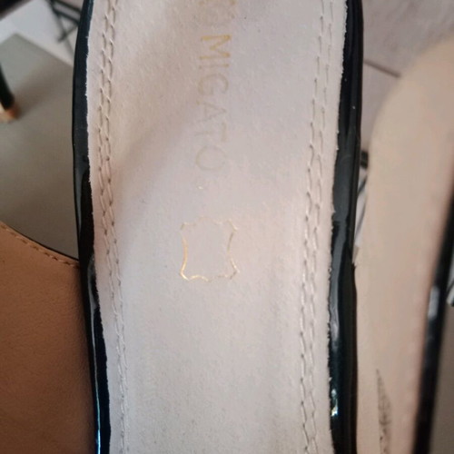Migato black patent leather pumps like new, size 39, 9 cm heel