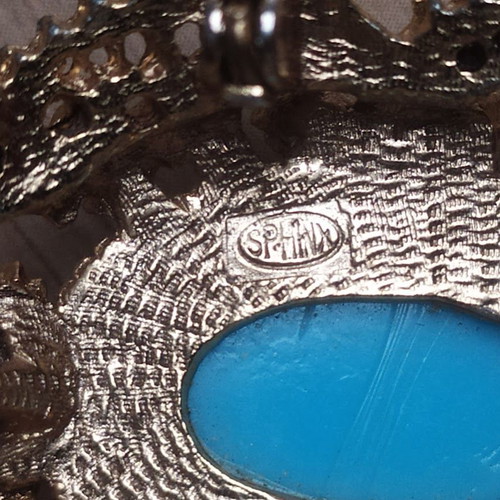 Sphinx brooch gold with turquoise stones vintage, like new