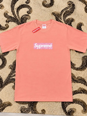 Supreme T-shirt pink large new