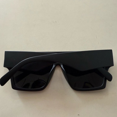 Large mask-style matte black sunglasses like new
