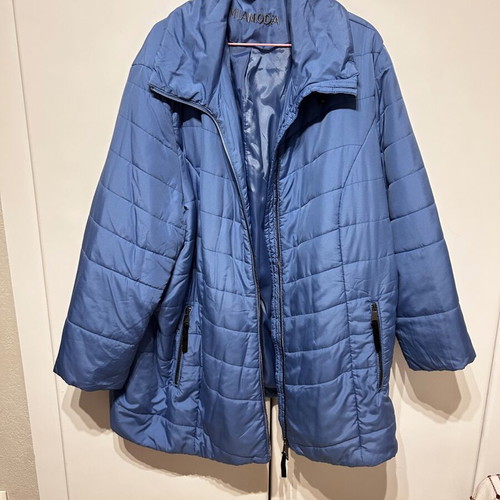 Women's long quilted jacket blue like new