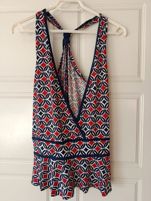 Vintage top with geometric pattern, like new, size S