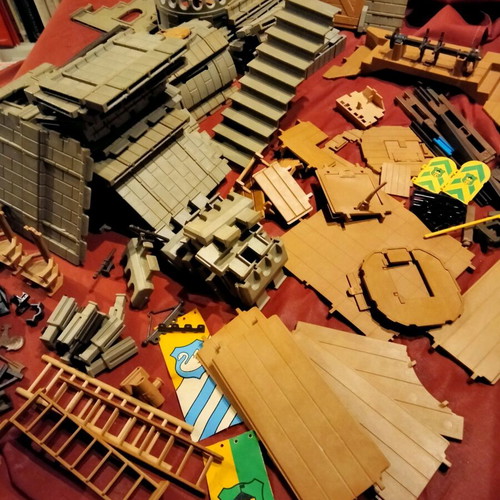 Playmobil 3666 Large Knight Castle like new, vintage 90s, complete