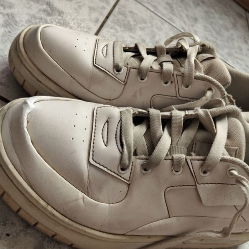 Puma sneakers size 40, white