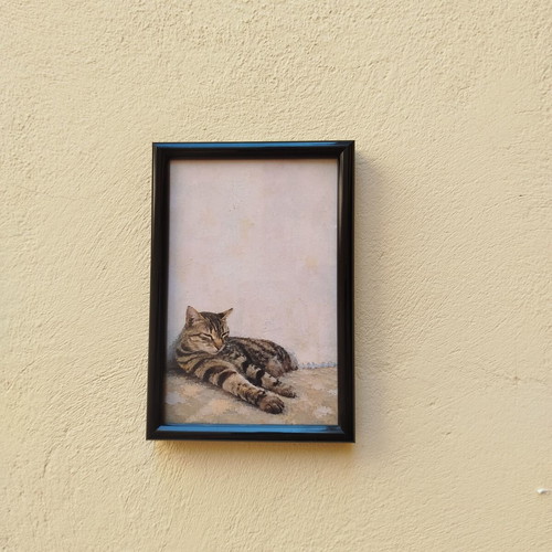 Small frame with Aegean tabby cat 10x15, black frame, minimal summer decor