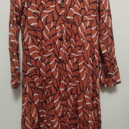 Namaste dress small, brown and red leaf pattern