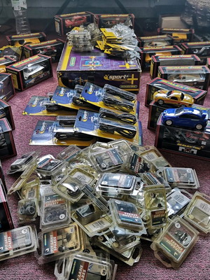 Scalextric συλλογή καινούργια με αυτοκίνητα και ανταλλακτικά