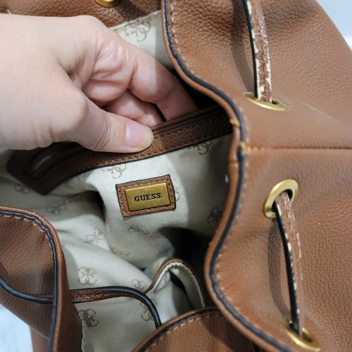 Guess backpack brown tan used, shoulder type