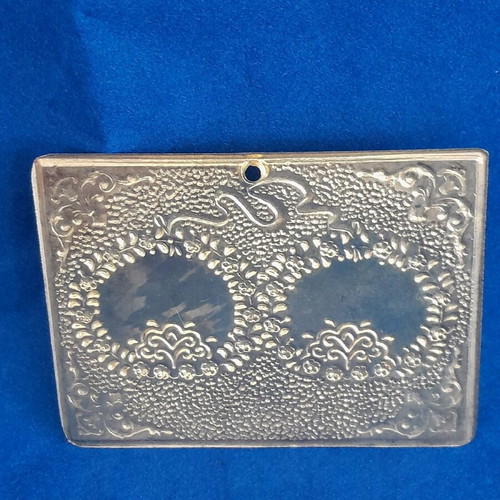 Gold-plated votive offering in excellent condition