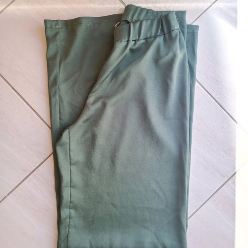 Green palazzo pants like new with satin finish, size S