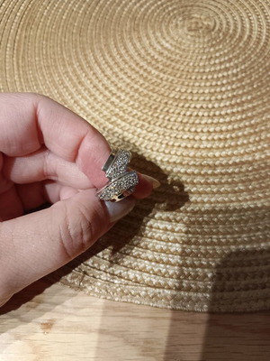 Silver ring like new, silver color