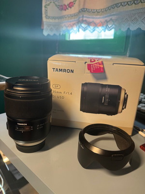 Tamron SP 35mm 1.4 Nikon lens like new