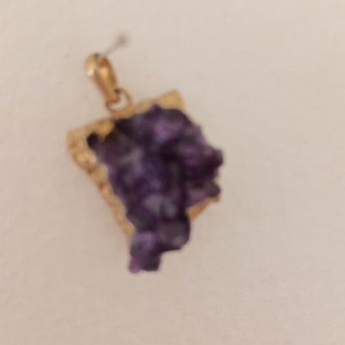Necklace with amethyst energy crystal