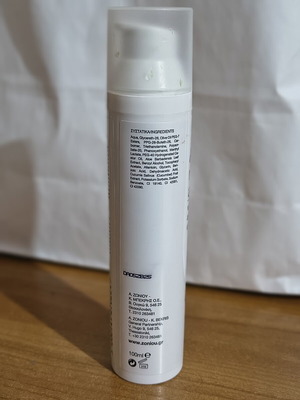 Zoniou after shave gel