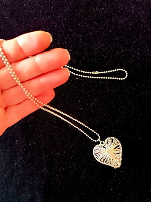 Κολιέ Jewelor με καρδιά από ασήμι και αλυσίδα με μπίλιες 40 εκ. σαν καινούργιο