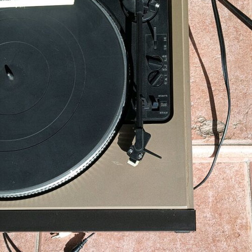 Record player used in good condition