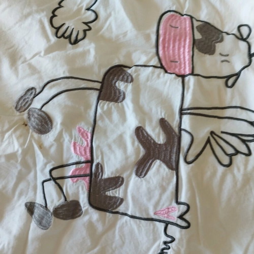Kedia crib quilt like new, cotton duvet cover with cow design