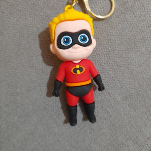 The Incredibles keychain set new, 4 pieces