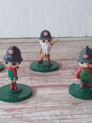 Migros Storybox set of 5 figures like new