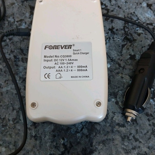 Battery charger Forever car 4-position like new