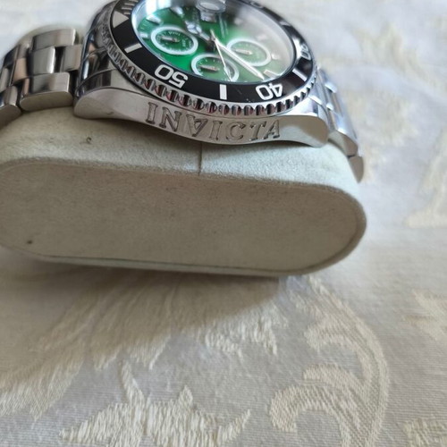Invicta Pro Diver Chronograph watch like new, 200m water resistant